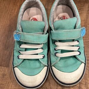 See Kai Run Stevie Turquoise Sneakers 12c